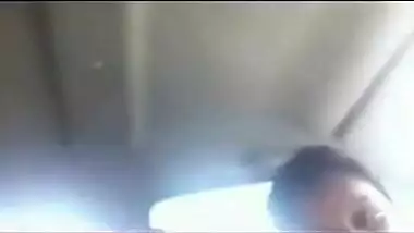 Free Indian sex video of desi wife giving outdoor blowjob in car