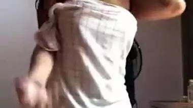 Wife from the Desi land doesn't feel shy to show off her XXX melons