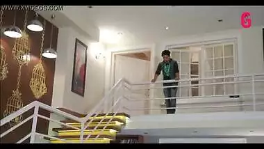 Hot Sexy Bhabhi Seduces Young Boy - And Has sex in Bathroom - Full Mazaa !!