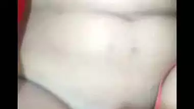 Cute girlfriend black pussy fingering on viral video call