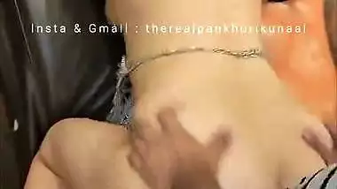 Bhabhi Enjoying a Hot Sex with a Fan and Recorded