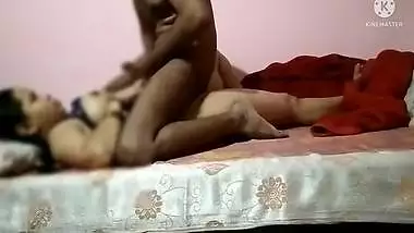 Raat Ko Sote Hue Saali Ko Jabardasti Se Choda.piche Se Gaand Maari