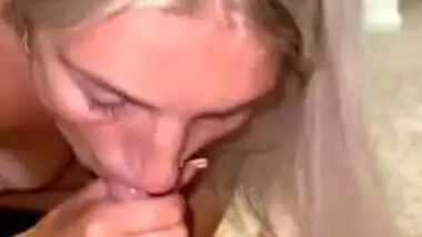 SORORITY GIRL gets HUGE FACIAL from COLLEGE BOY!! Free OnlyFans: FavoriteLittleSecret