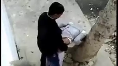 Desi mms XXX scandal, college girl fucking in the backyard of the school