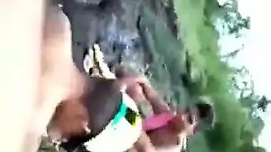 india callgirl doing bacchanal giving to 4 guys and fucked in the face