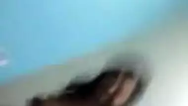 Girl says koi dar jayega