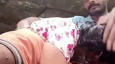 Mallu girl boob suck by lover while she gave handjob