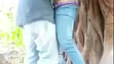 Caught on cam BF fucking pussy the Kerala school girl outdoor, Desi mms sex