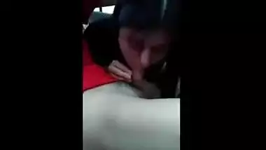 Desi mms Indian sex scandal of legal age teenager hotty Mahi in car
