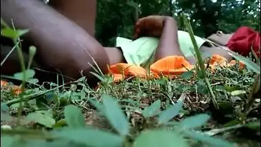 Desi girl and XXX buddy needs no bed when it comes to copulation