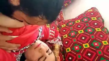 Paki bhabhi boob sucking by mulla viral sex MMS