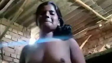 Amateur Indian slut comes to a barn and strips down on XXX camera