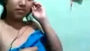 Desi mom talks to online friends and exposes tiny breasts as they want