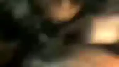 Tamil girl in Australia gives blowjob to boyfriend