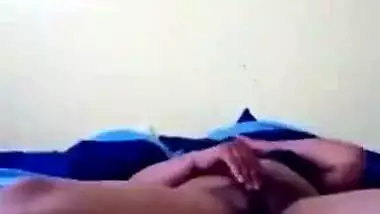 Desi bhabi rubbing