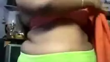 Indian BBW has a very sexy body even though she is pretty fat