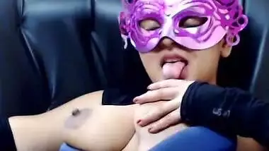 Cam Model In Today Exclusive-famous Desi Showing Her Boobs And Pussy Part 2