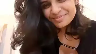 Today Exclusive- Super Hot Desi Girl Showing Her Boobs And Pussy Part 1