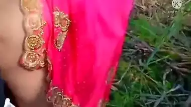 New Naveli Bahu Ko Khet Me Laja Ke Choda Sasur Ke Bhai Ne