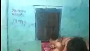 Caught as Indian village wife gets sex with brother-in-law, Desi mms video