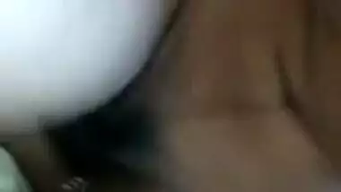 Indian model wants to get into the XXX world via amateur sex video