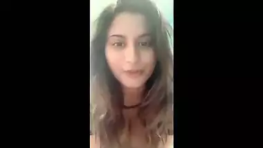 Indian instagram model Gunnjan Aras and her legendary nude video