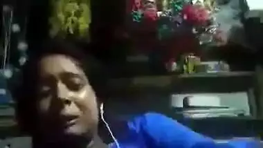 Unsatisfied Bangladeshi Horny Girl So Hard Masturbating With Torch Light New Clips Part 3