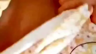 Innocent bhabhi boob show to ex-boyfriend viral MMS