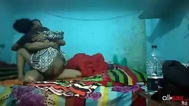 Desi village wife sex with young servant while husband is in the store