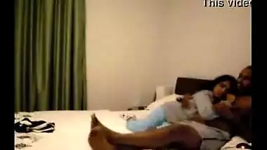 Desi incest sex scene of bengaluru office girl invited her boss for sex