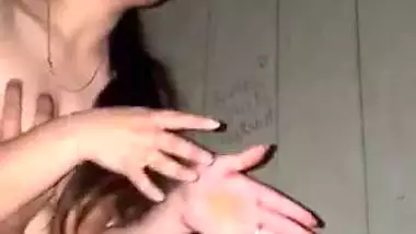 An 18-year-old girl rides on a dick in the desi xxx video