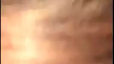 XXX village girl gives a blowjob to Desi man who makes an MMS video