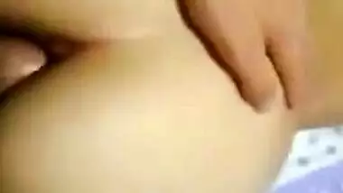 Guests has a XXX twosome with Desi housewife and films for MMS fans