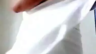 Big Naturals In Tamil Wife Swetha Kerala Style Dress Nude Self Video Recorder