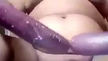 Busty Boudi’s Bangla chuda cudi with 2 brinjals