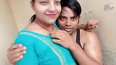 Cute smiling bhabhi boobs squeezed hard, pressed, grabbed & felt many times in vlog