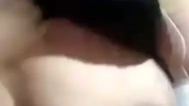 Married bhabhi removing bra and showing big boobs
