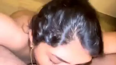 Hot Kerala babe gives an Indian blowjob to her lover
