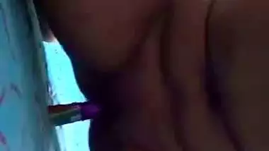 Hot MMS video of amateur Desi couple that has a XXX quickie close-up