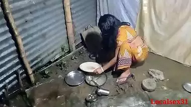Desi man sees his cute wife and drills her XXX twat from behind