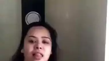 Gorgeous Desi aunty with huge XXX breasts fools around in bathroom
