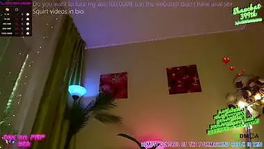 Vecher Na Pornosaite V Radost, Chifir V Sladost! Masturbiruet Pered Inostrancami Bez Shtanov