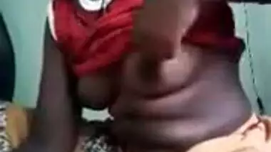 Desi XXX MILF has mouth fucked by her boss in MMS office footage