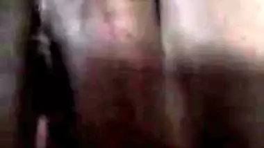 Wife sleeps and Indian man takes advantage of it to film meaty pussy