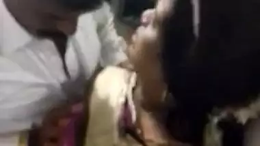 Horny Aunty giving boob to lover and lip kiss inside train toilet