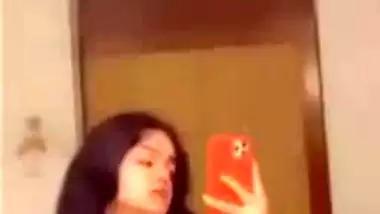 Sexy GF nude pics and viral nude videos spread
