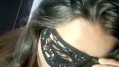 Asrm Unfaithful Hindo Latina Slut Wife Chatting With One Of Her Fans Through Video Call 1-3