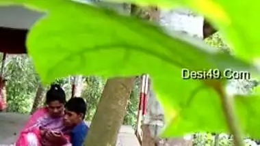 Boy touches Desi girlfriend's pussy but perv is ready to film porn video