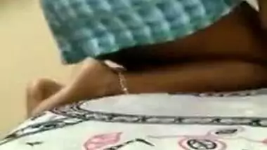 Desi MILF tries to find a sex partner performing a XXX masturbation show