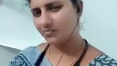 Shy bhabhi flashes boobs on private cam nude show